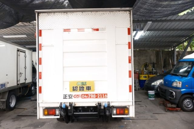 ISUZU五十鈴 ELF  第4張相片