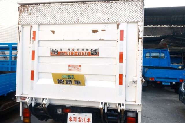ISUZU五十鈴 NLR  第4張相片