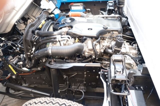 ISUZU五十鈴 NLR  第6張相片