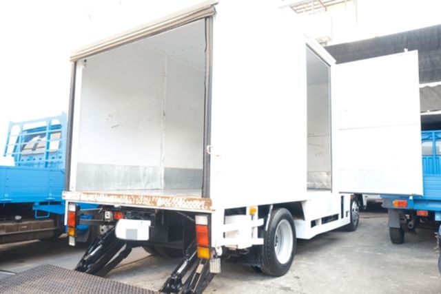 ISUZU五十鈴 NLR  第7張相片