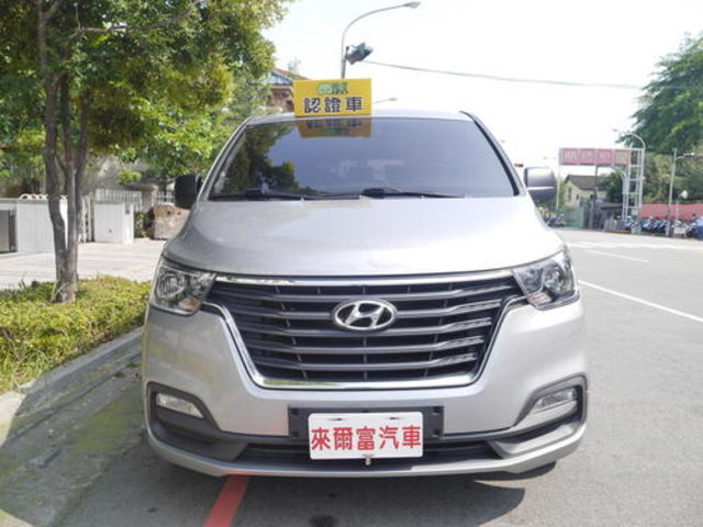 HYUNDAI現代 STAREX  第3張相片