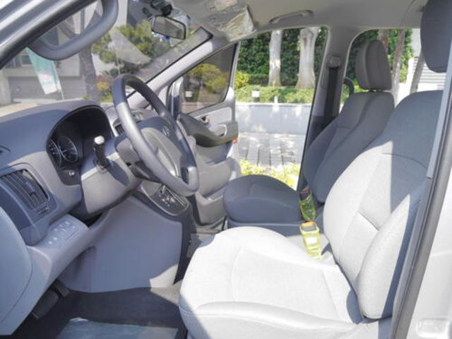 HYUNDAI現代 STAREX  第10張相片