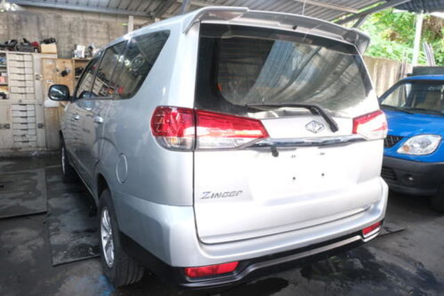 MITSUBISHI三菱 ZINGER  第8張相片