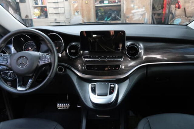 M-BENZ賓士 V220 D  第5張相片