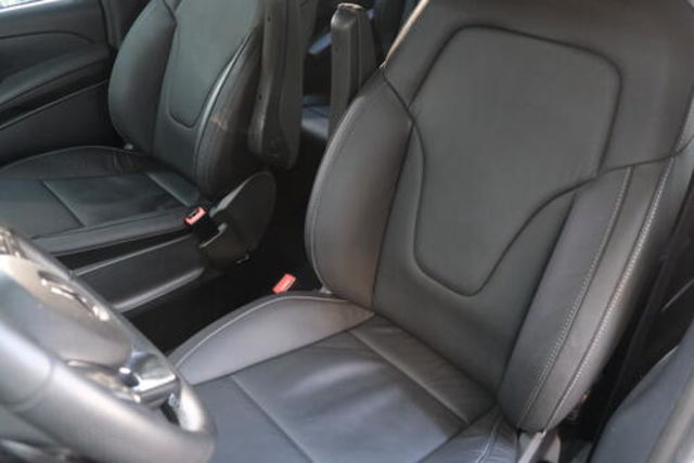 M-BENZ賓士 V220 D  第7張相片