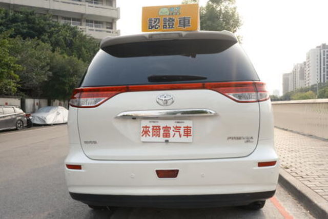 TOYOTA豐田 PREVIA  第4張相片