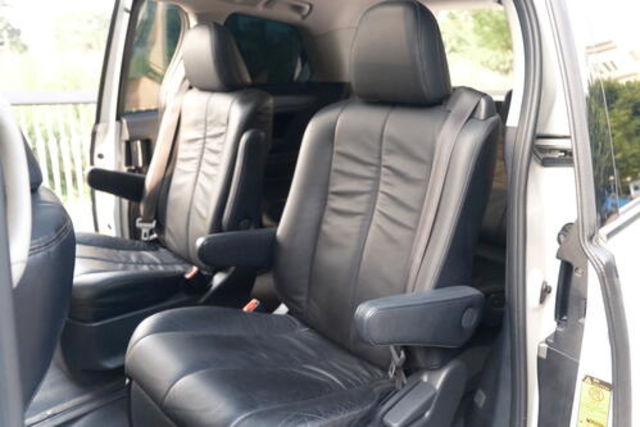 TOYOTA豐田 PREVIA  第10張相片