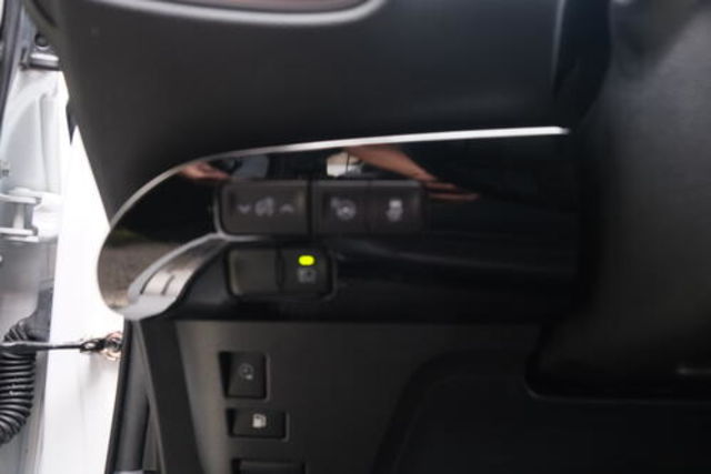 TOYOTA豐田 PRIUS PHV  第16張相片
