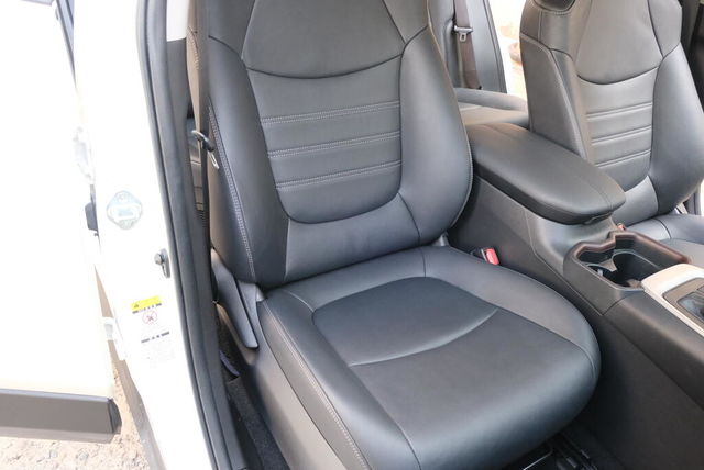 TOYOTA豐田 RAV4  第9張相片