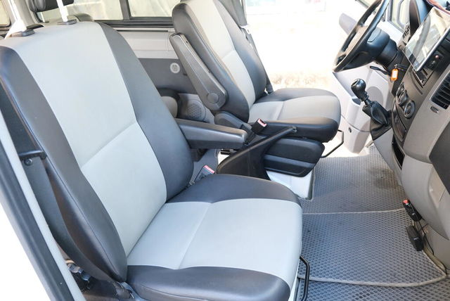 VOLKSWAGEN福斯 CRAFTER  第13張相片