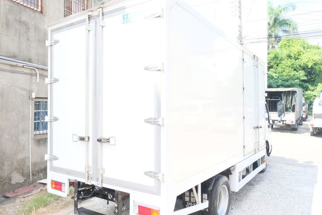 HINO日野 300  第2張相片