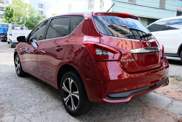 NISSAN日產 TIIDA  第8張相片