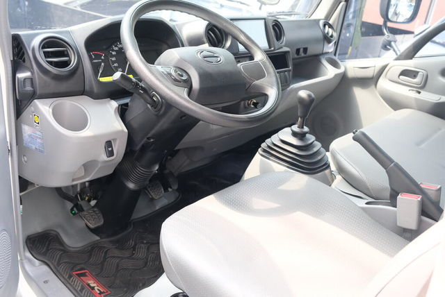HINO日野 300  第5張相片