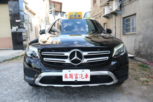 M-BENZ賓士 GLC250  第3張相片