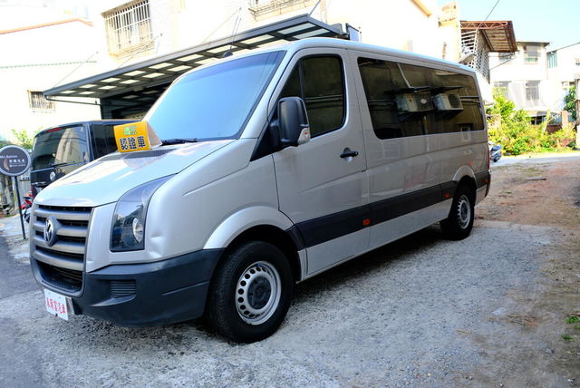 VOLKSWAGEN福斯 CRAFTER  第1張相片