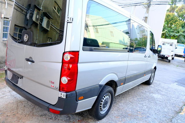 VOLKSWAGEN福斯 CRAFTER  第3張相片