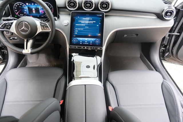 M-BENZ賓士 C200  第5張相片