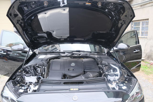 M-BENZ賓士 C200  第6張相片