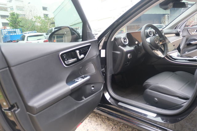 M-BENZ賓士 C200  第16張相片