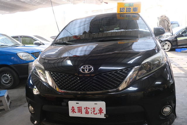 TOYOTA豐田 SIENNA  第3張相片