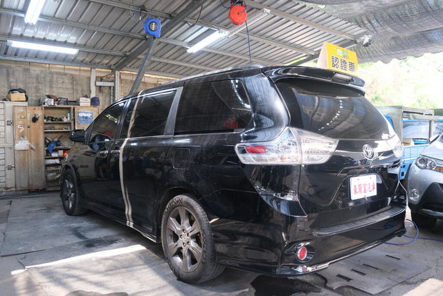 TOYOTA豐田 SIENNA  第7張相片