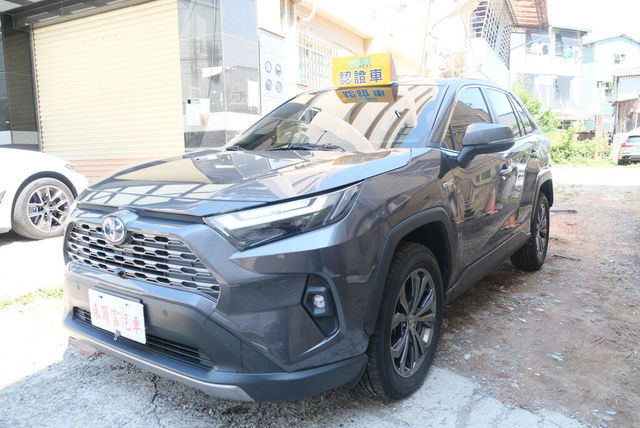 TOYOTA豐田 RAV4  第1張相片