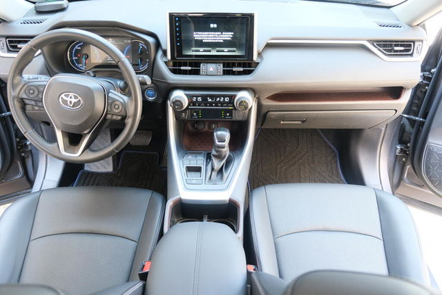 TOYOTA豐田 RAV4  第5張相片