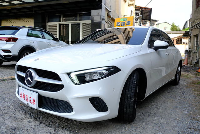 M-BENZ賓士 A180  第1張相片