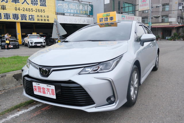 TOYOTA豐田 ALTIS  第1張相片