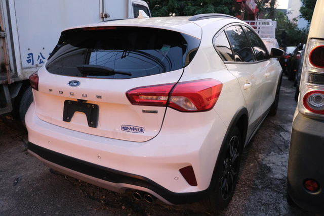 FORD福特 FOCUS ACTIVE  第2張相片