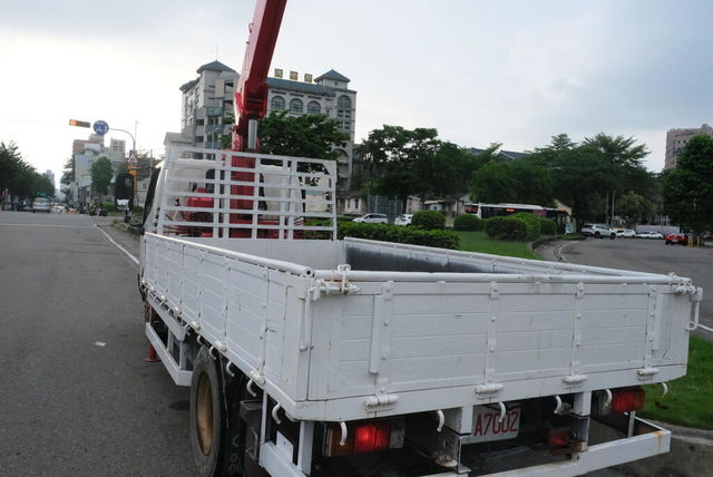 HINO日野 300  第10張相片