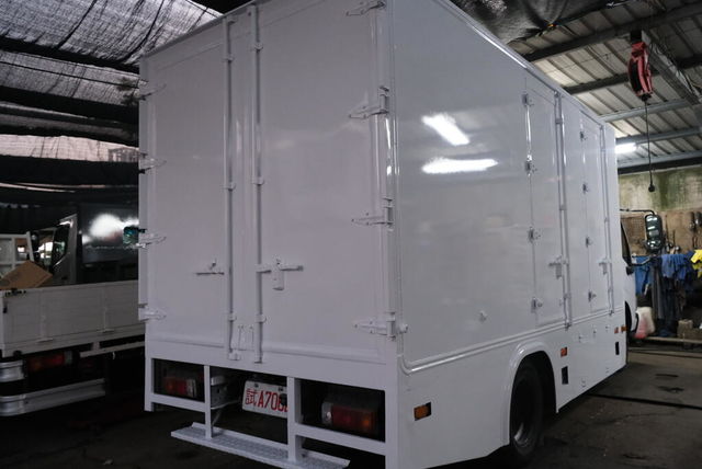 HINO日野 300  第2張相片