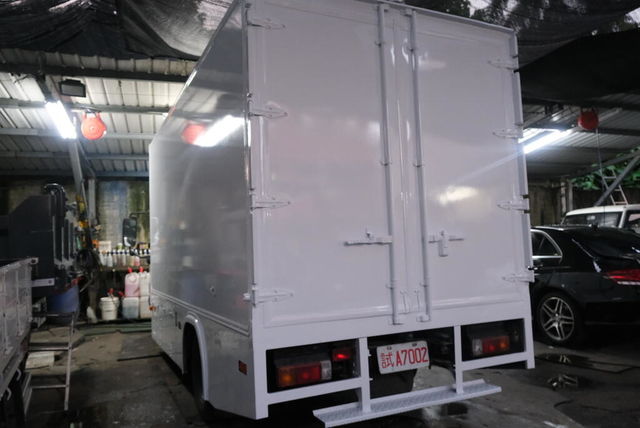 HINO日野 300  第7張相片
