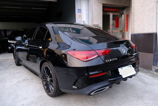 M-BENZ賓士 CLA250  第8張相片