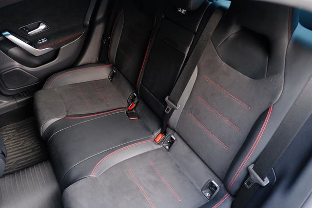 M-BENZ賓士 CLA250  第12張相片