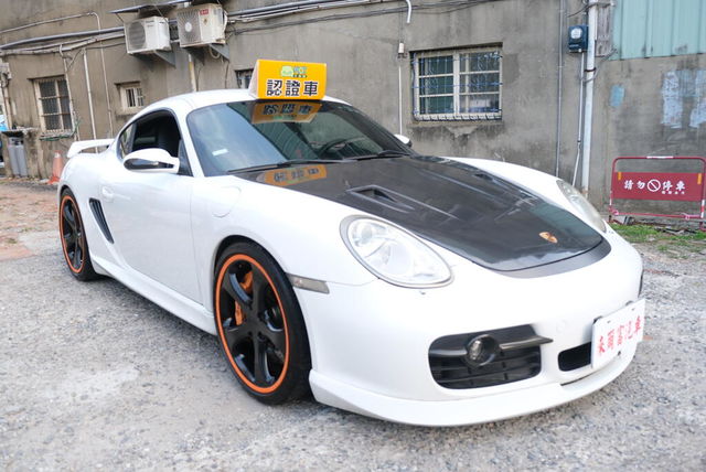 PORSCHE保時捷 CAYMAN  第7張相片