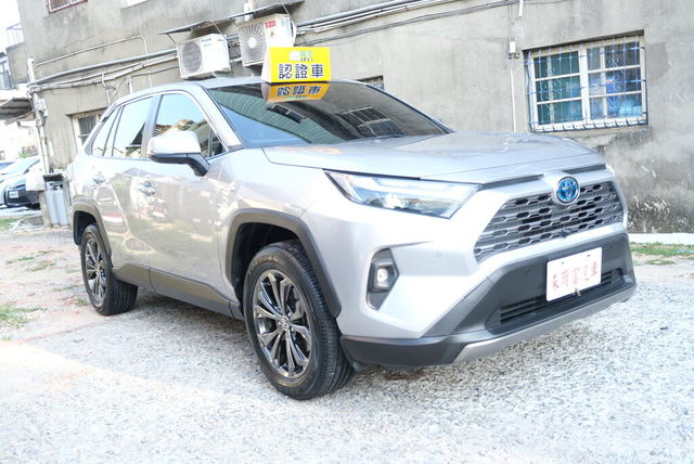 TOYOTA豐田 RAV4  第7張相片