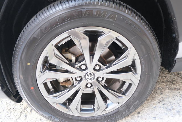 TOYOTA豐田 RAV4  第17張相片