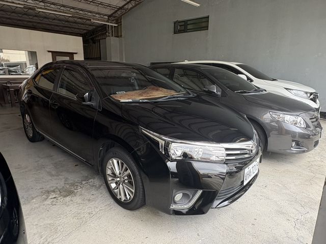 TOYOTA豐田 ALTIS  第2張相片
