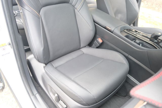 TOYOTA豐田 CORONA  第10張相片