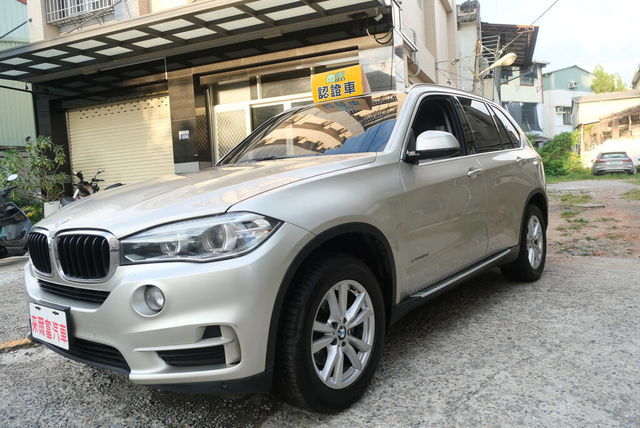 BMW寶馬 X5 XDRIVE25D  第1張相片