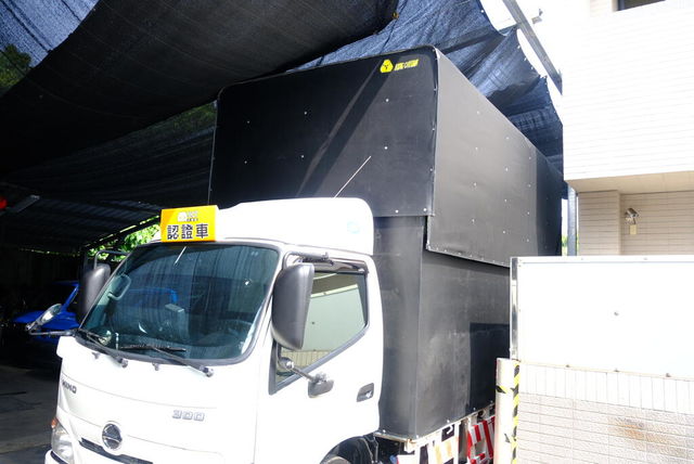 HINO日野 300  第4張相片