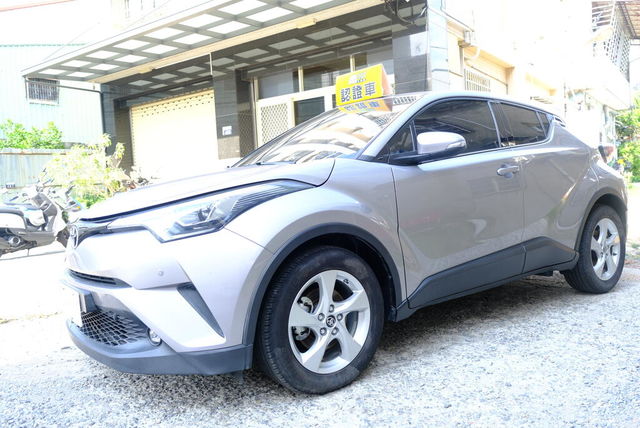 TOYOTA豐田 C-HR  第1張相片