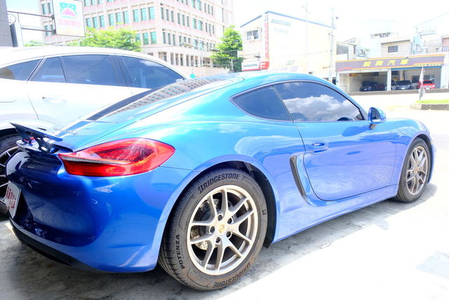 PORSCHE保時捷 CAYMAN  第2張相片