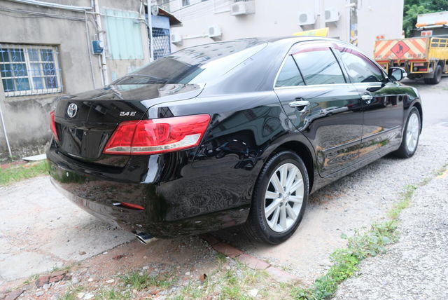 TOYOTA豐田 CAMRY  第2張相片