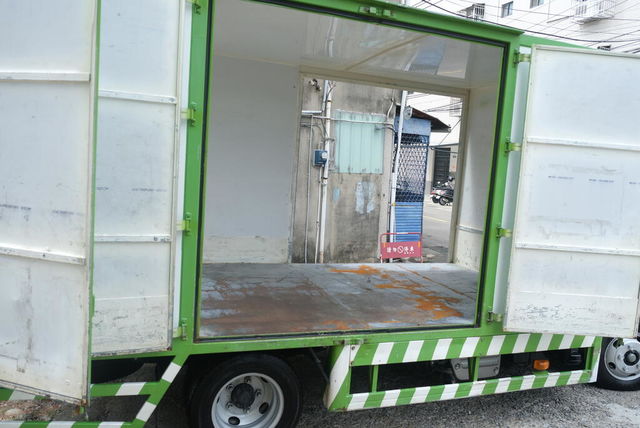 HINO日野 300  第11張相片