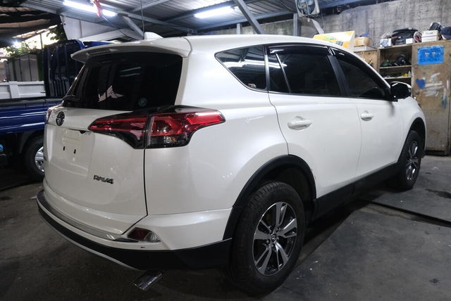 TOYOTA豐田 RAV4  第2張相片
