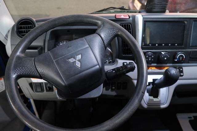 MITSUBISHI三菱 CANTER  第5張相片