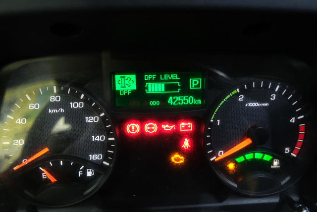 MITSUBISHI三菱 CANTER  第9張相片