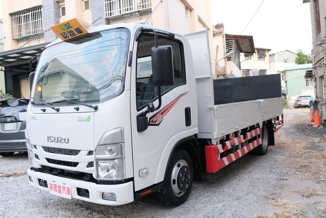 ISUZU五十鈴 NLR  第1張相片